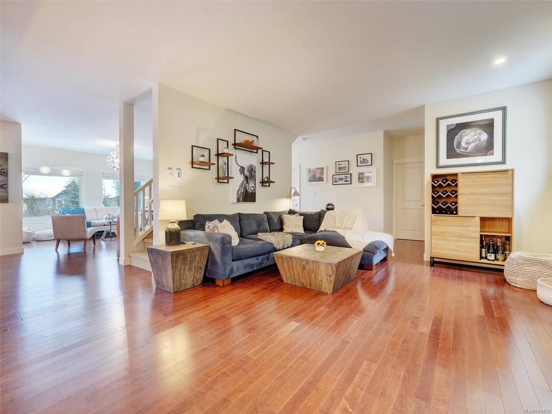 View Royal Residential In View Royal, British Columbia, Canada For Sale (13763561)