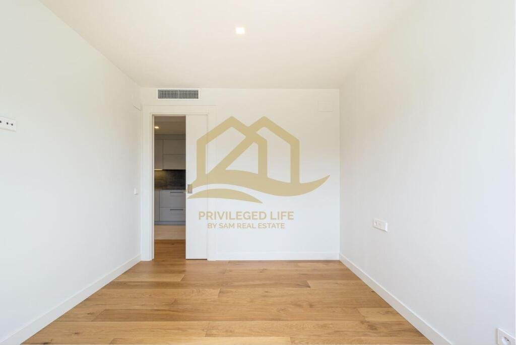 Apartment in Eixample, Barcelona, Spain 3 - 13620055