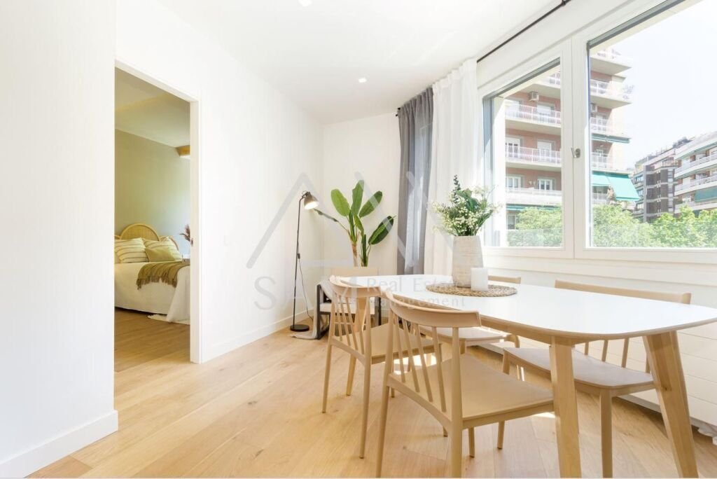 Apartment in Eixample, Barcelona, Spain 3 - 13560949