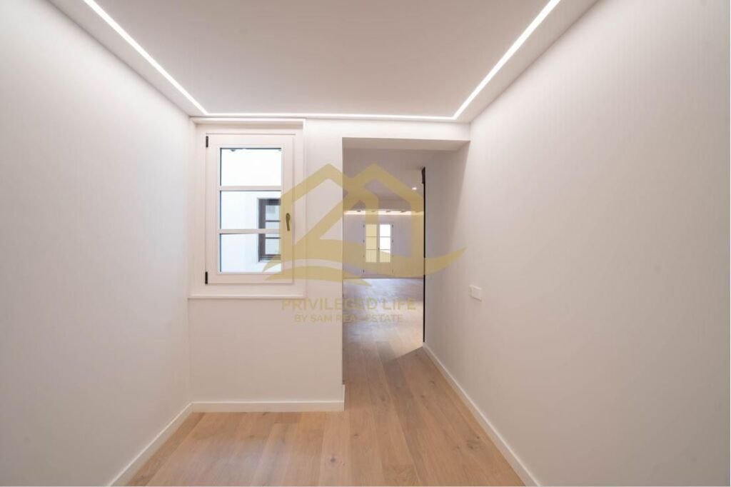 Apartment in Ciutat Vella, Barcelona, Spain 3 - 13605160