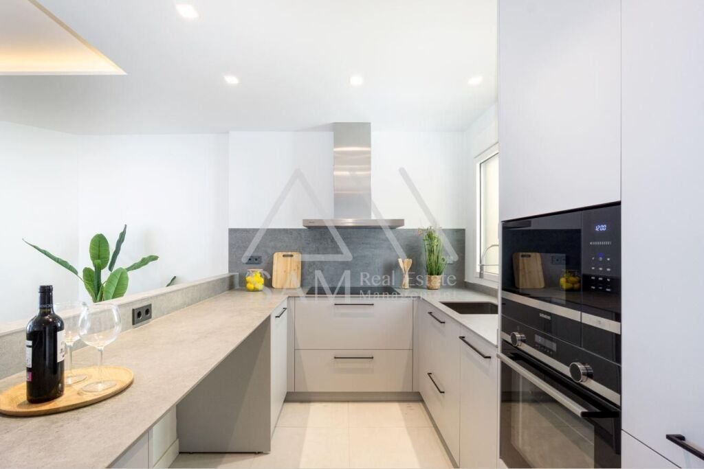 Apartment in Eixample, Barcelona, Spain 5 - 13560949