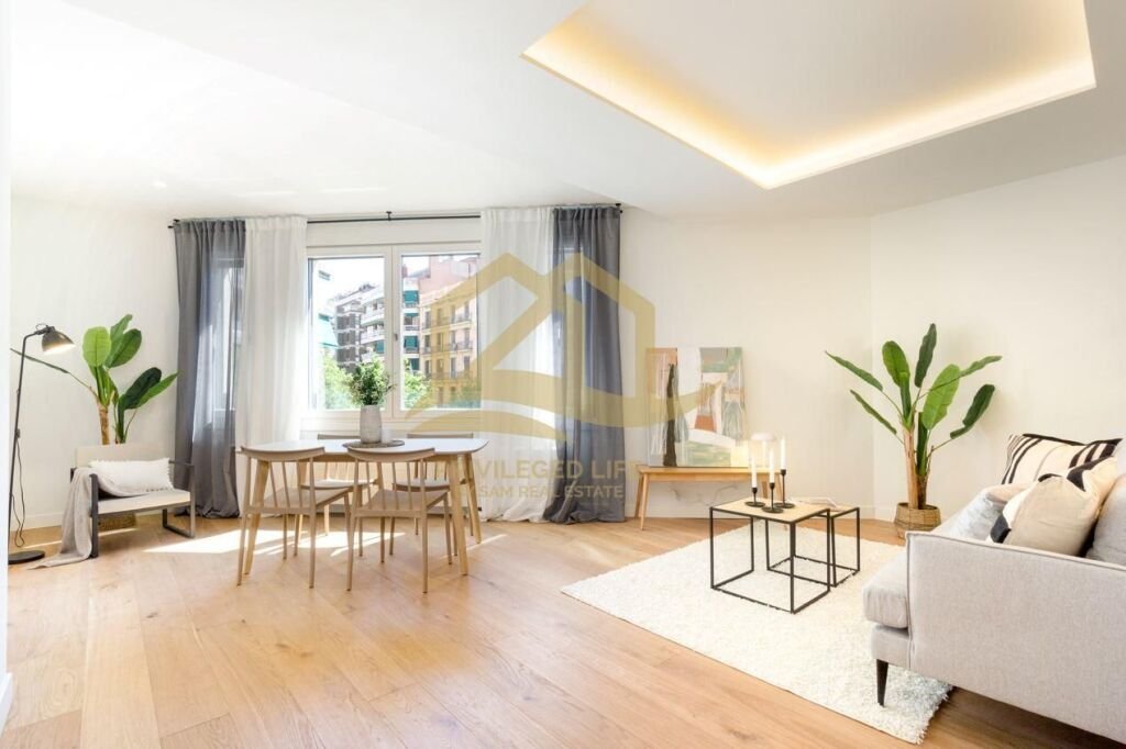 Apartment in Eixample, Barcelona, Spain 1 - 13605161
