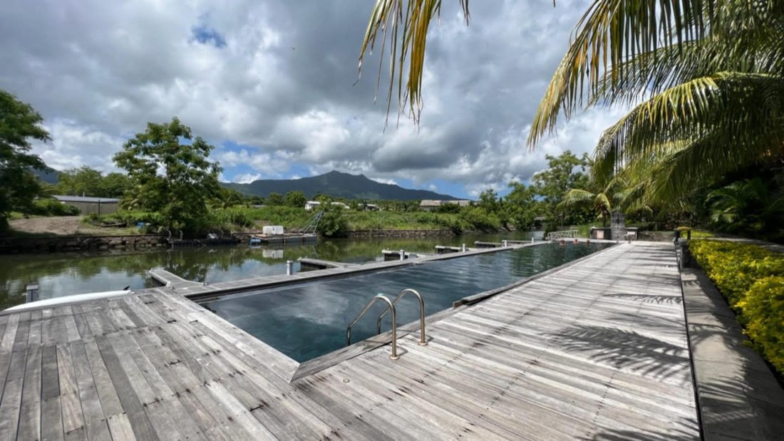 Apartment in Rivière Noire, Mauritius 1 - 13764849