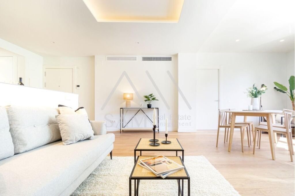 Apartment in Eixample, Barcelona, Spain 2 - 13561000