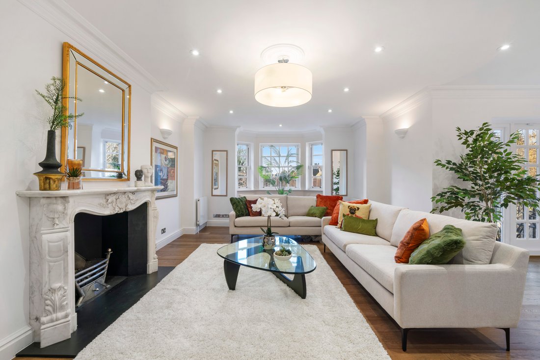 Lyndale Avenue, London Nw2 In London, England, United Kingdom For Sale