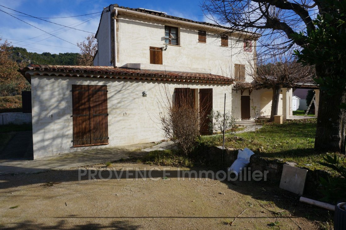 Villa in Villecroze, Provence-Alpes-Côte d'Azur, France 2 - 13764078