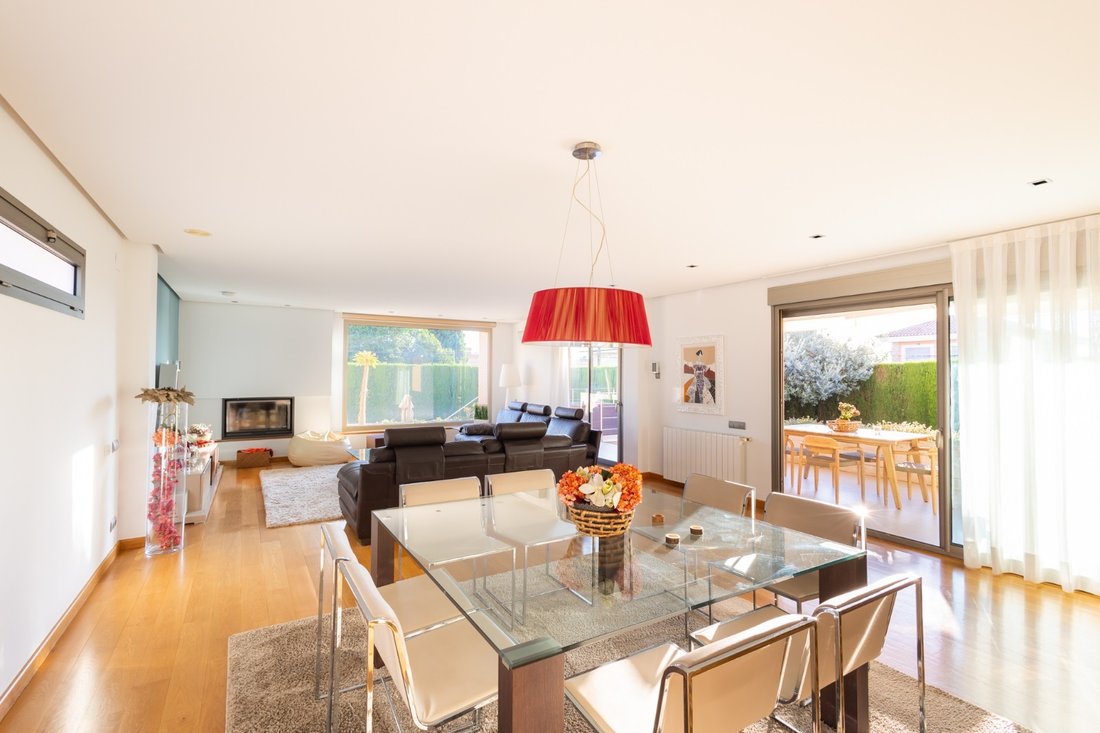 Villa in Torrent, Valencian Community, Spain 3 - 13766273