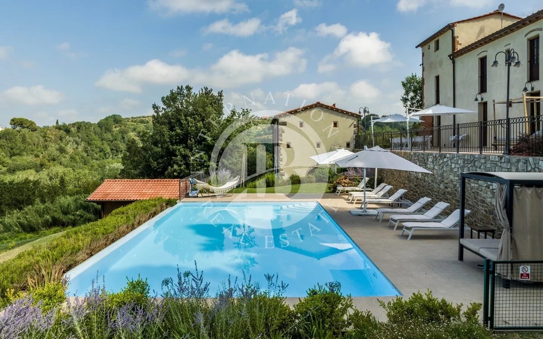 Villa in Palaia, Tuscany, Italy 2 - 13766251