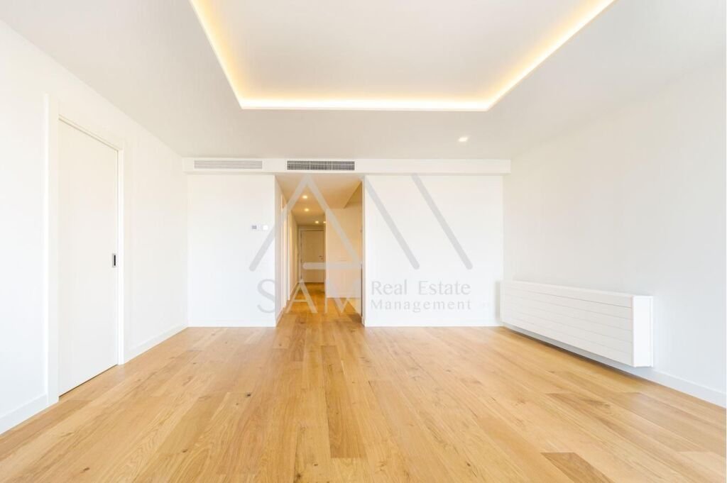 Apartment in Eixample, Barcelona, Spain 3 - 13560965