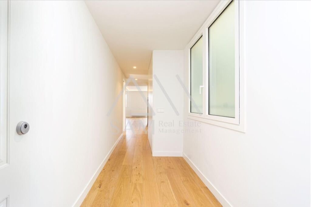 Apartment in Eixample, Barcelona, Spain 4 - 13561015