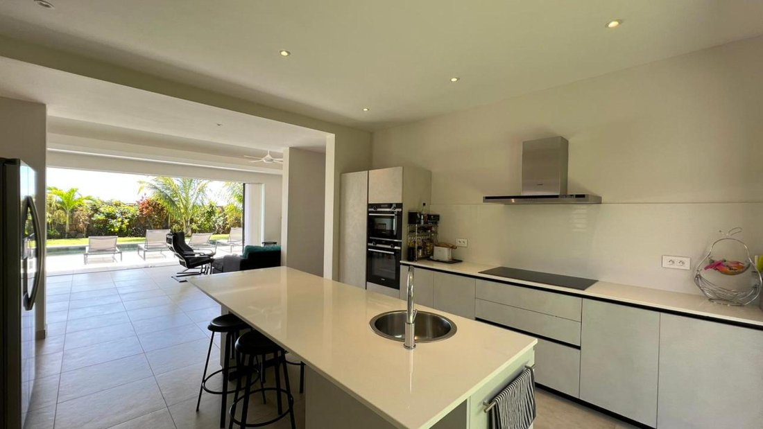 House in Grand Baie, Rivière du Rempart District, Mauritius 4 - 13764806