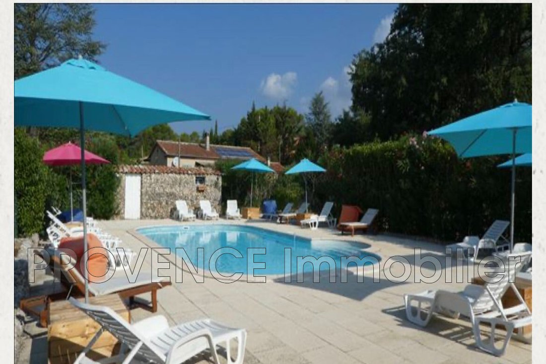 Villa in Villecroze, Provence-Alpes-Côte d'Azur, France 3 - 13764073