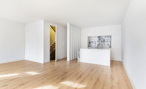 Apartment in Misericordia, Lisbon, Portugal 1
