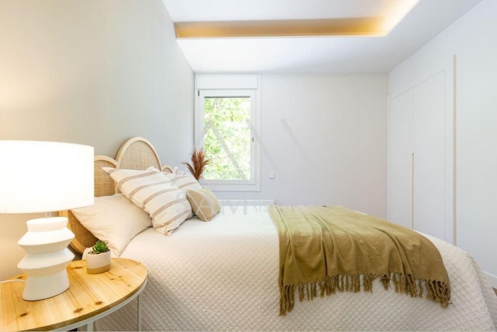 Apartment in Eixample, Barcelona, Spain 2 - 13560949