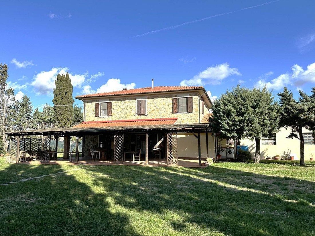 Autres à Monteverdi Marittimo, Toscane, Italie 1 - 13764289