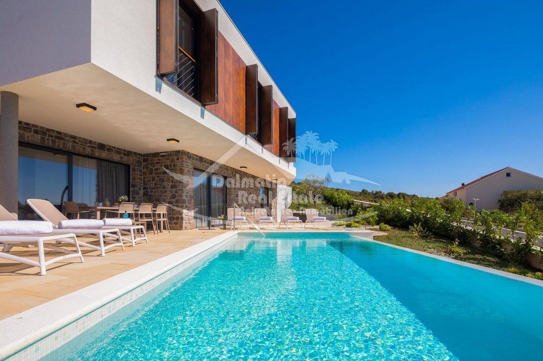 Villa in Primosten, Sibenik-Knin County, Croatia 1 - 13770243