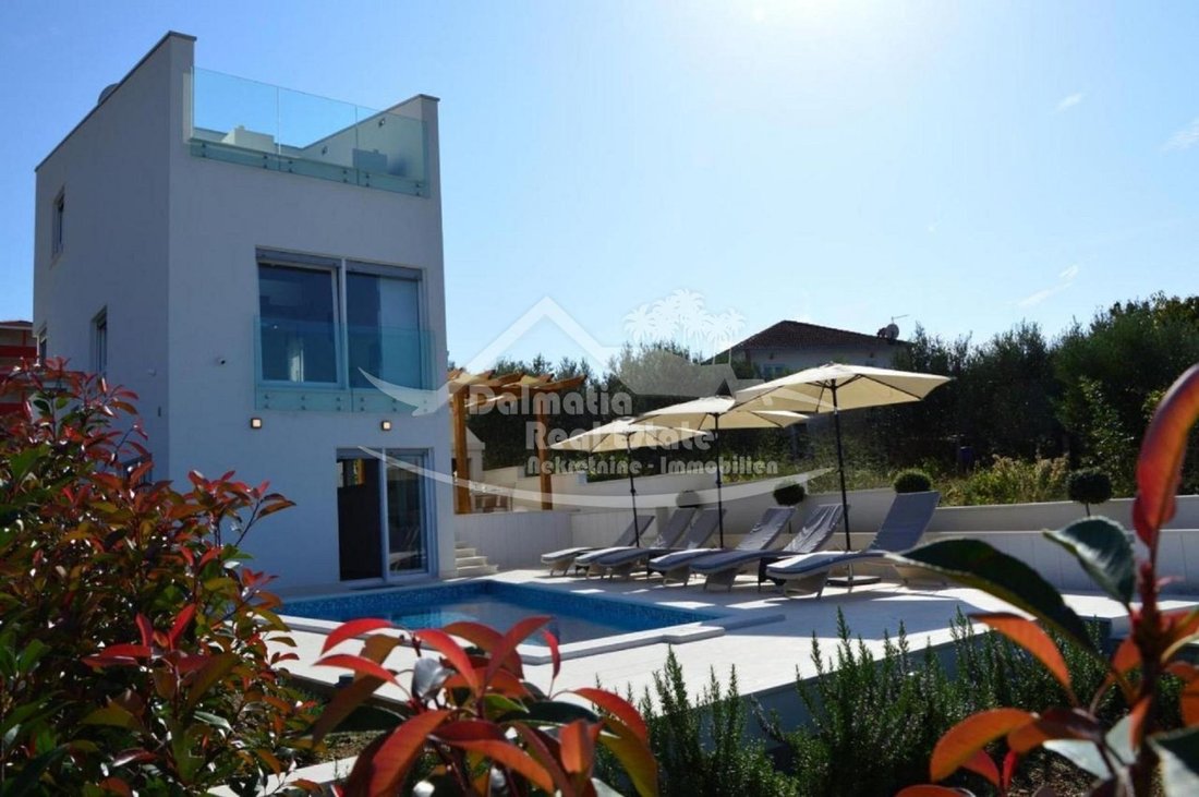 Villa in Trogir, Split-Dalmatia County, Croatia 2 - 13769823