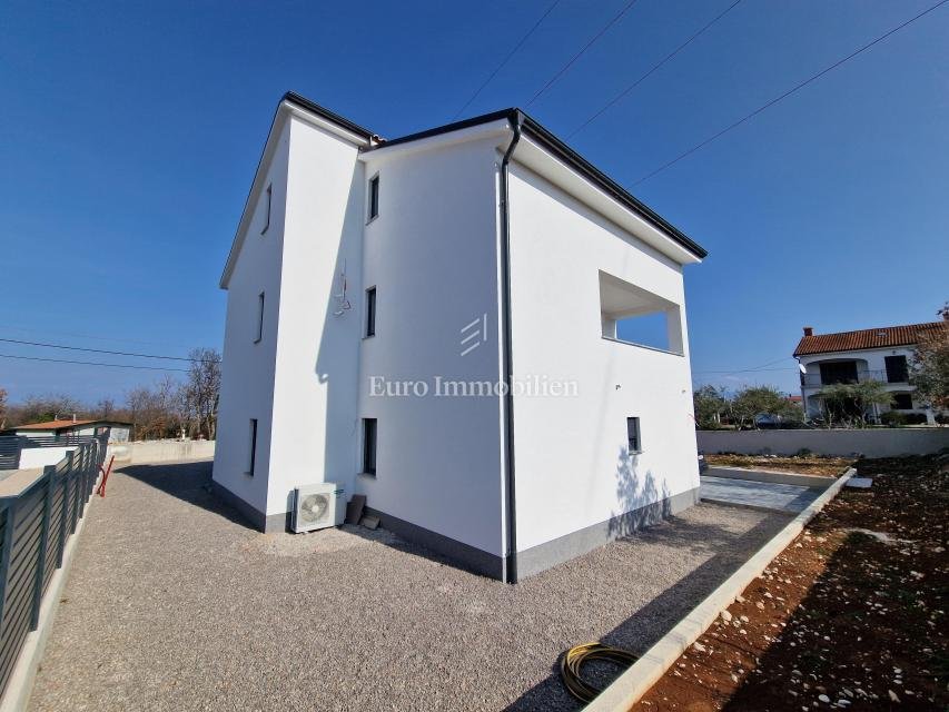 House in Malinska, Primorje-Gorski Kotar County, Croatia 2 - 13772497