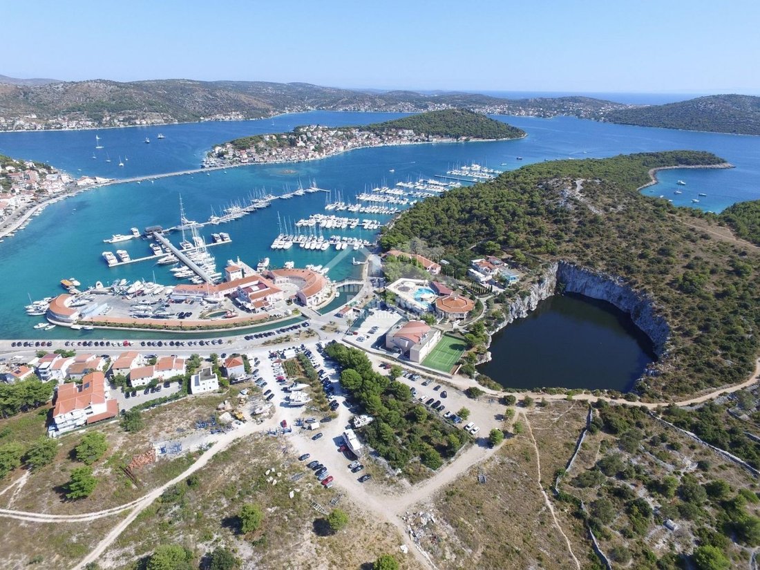 Land in Rogoznica, Sibenik-Knin County, Croatia 4 - 13770194