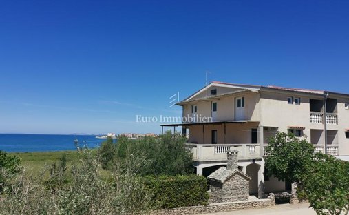 House in Municipality of Povljana, Croatia 1