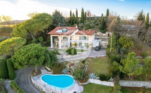 Villa in Padenghe sul Garda, Lombardy, Italy 1