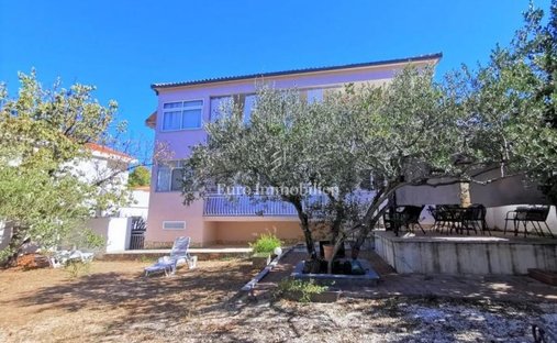 Haus in Žedno, Gespanschaft Split-Dalmatien, Kroatien 1