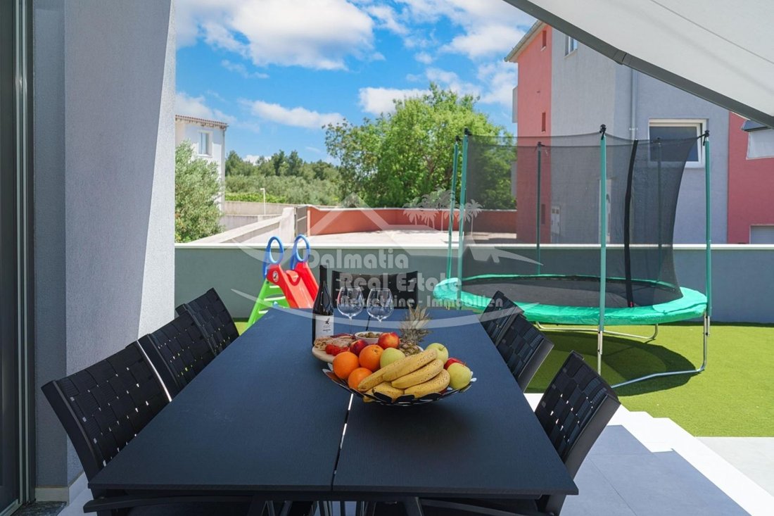 Villa in Vodice, Sibenik-Knin County, Croatia 3 - 13769718