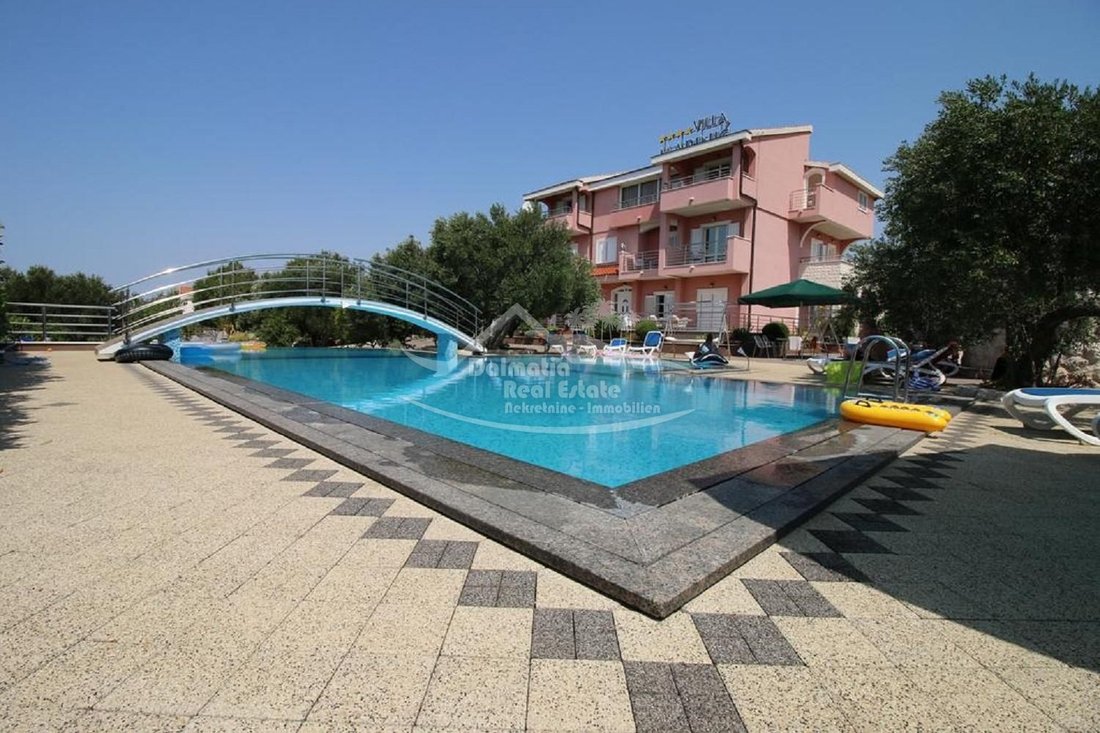 Villa in Primosten, Sibenik-Knin County, Croatia 2 - 13770108