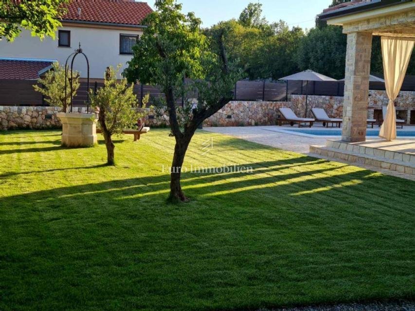 House in Dobrinj, Primorje-Gorski Kotar County, Croatia 4 - 13769919