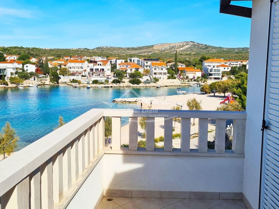 House in Rogoznica, Sibenik-Knin County, Croatia 2 - 13769414