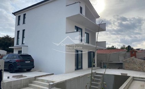 Maison à Rogoznica, Comitat de Šibenik-Knin, Croatie 1