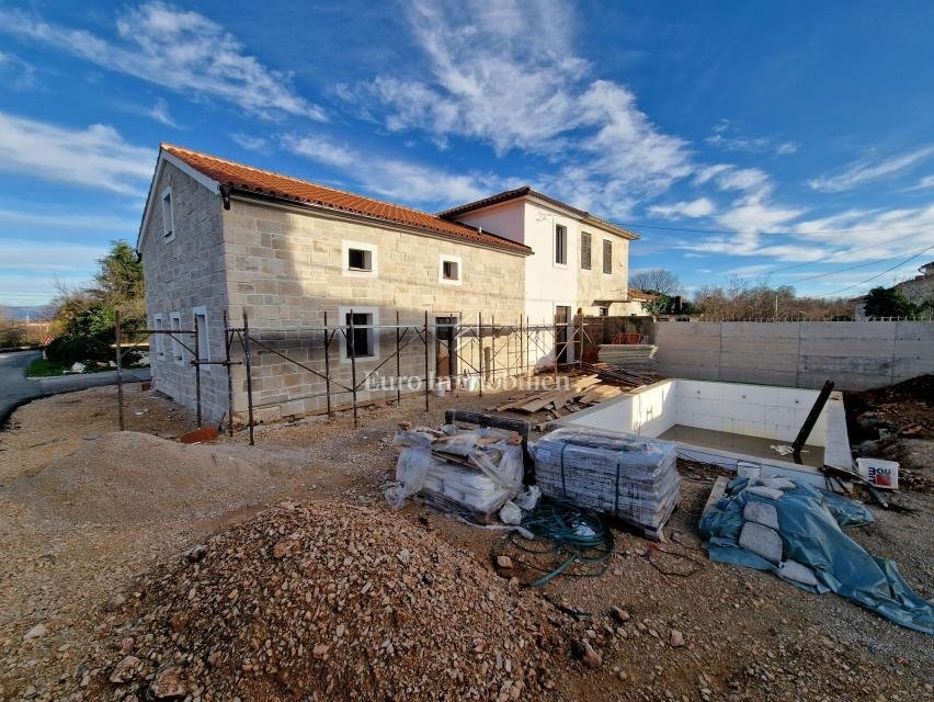 House in Dobrinj, Primorje-Gorski Kotar County, Croatia 1 - 13772627
