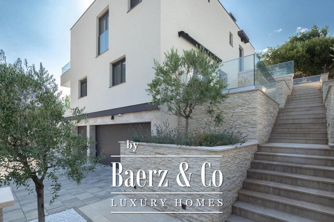 Townhouse in Zrnovnica, Split-Dalmatia County, Croatia 3 - 13772901