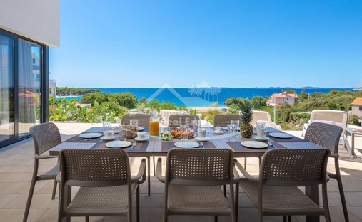 Villa in Primosten, Sibenik-Knin County, Croatia 1