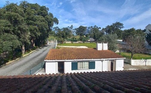 Townhouse in Loures, Lisbon, Portugal 1