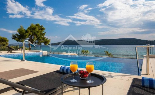 Villa in Gradska cetvrt Varos, Sibenik, Sibenik-Knin County 1