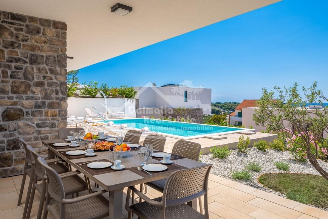 Villa in Primosten, Sibenik-Knin County, Croatia 1 - 13770272