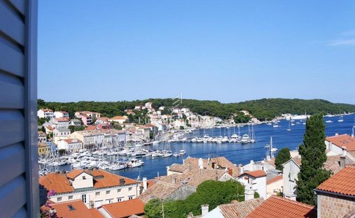 House in Mali Losinj, Primorje-Gorski Kotar County, Croatia 1