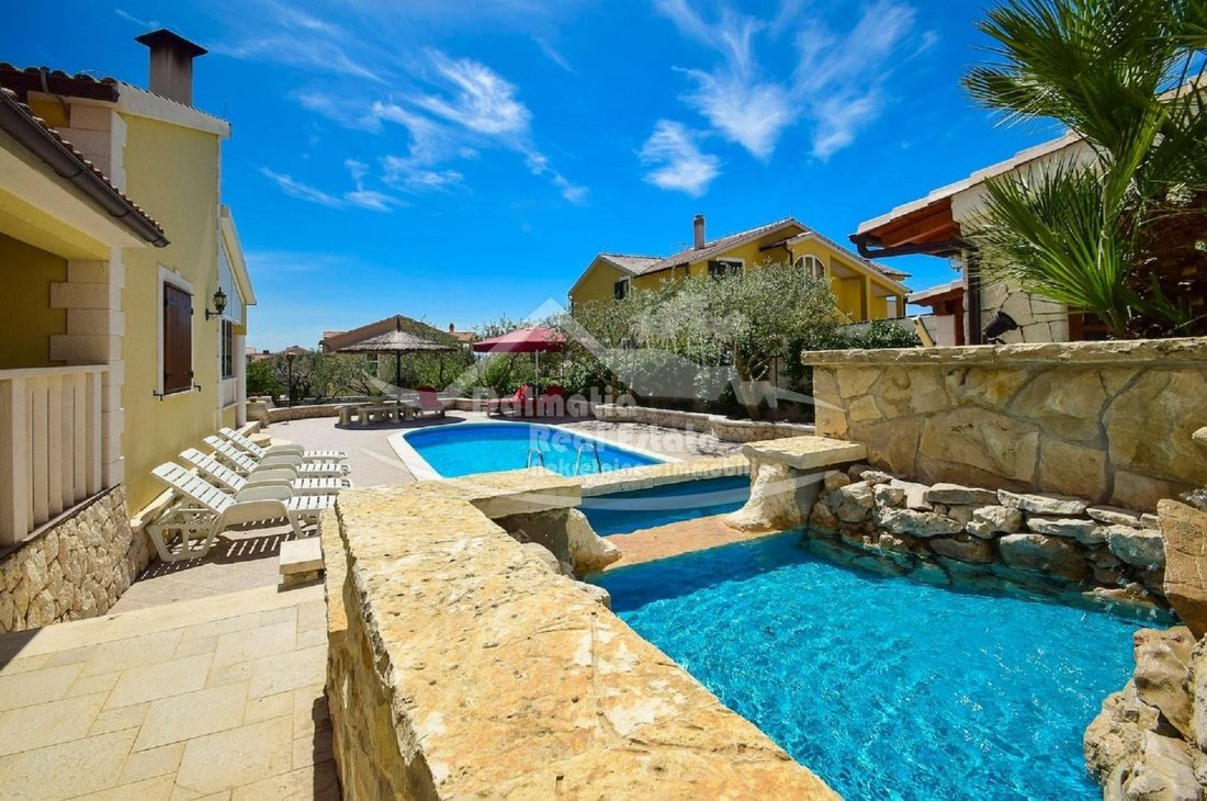 Villa in Vodice, Sibenik-Knin County, Croatia 3 - 13769361