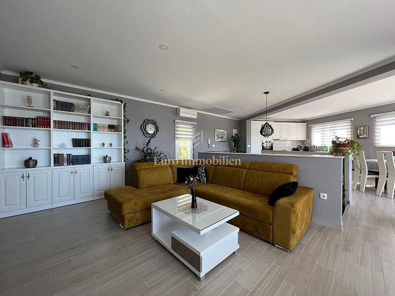 House in Krvavica, Split-Dalmatia County, Croatia 2 - 13771677