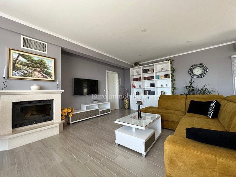 House in Krvavica, Split-Dalmatia County, Croatia 1 - 13771677
