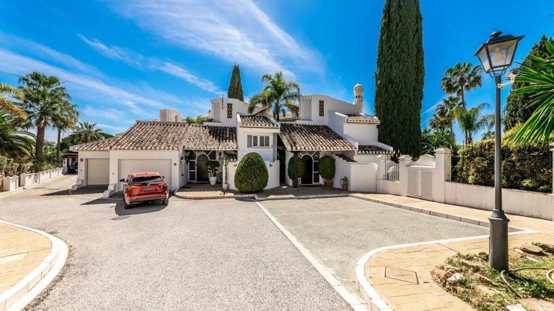 Townhouse in Marbella, Andalusia, Spain 1 - 13772827