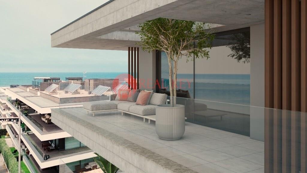 Apartment in Mafamude e Vilar do Paraiso, Porto District, Portugal 1 - 13768658