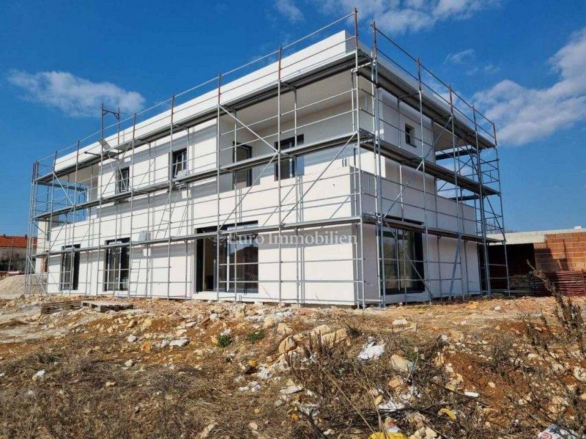 House in Porec, Istria County, Croatia 2 - 13771904
