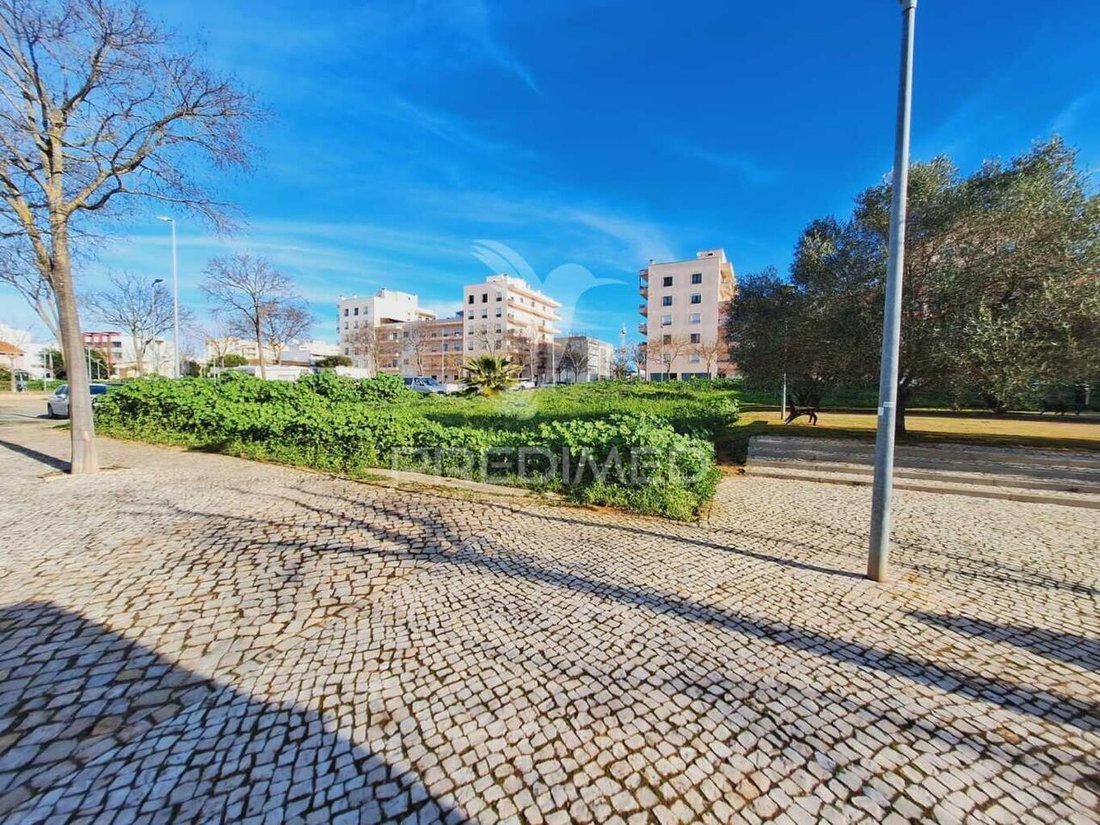 Land in Loule (Sao Clemente), Algarve, Portugal 1 - 13772101