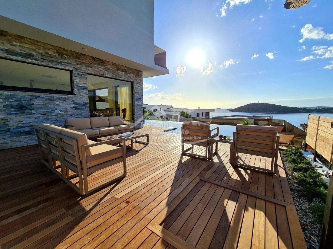 Villa in Rogoznica, Sibenik-Knin County, Croatia 4 - 13769562