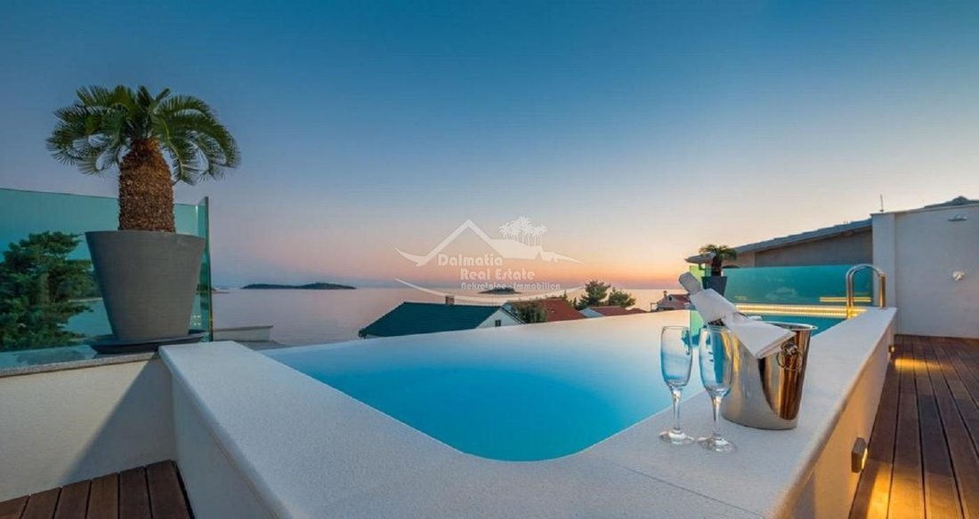 Villa in Rogoznica, Sibenik-Knin County, Croatia 3 - 13770096