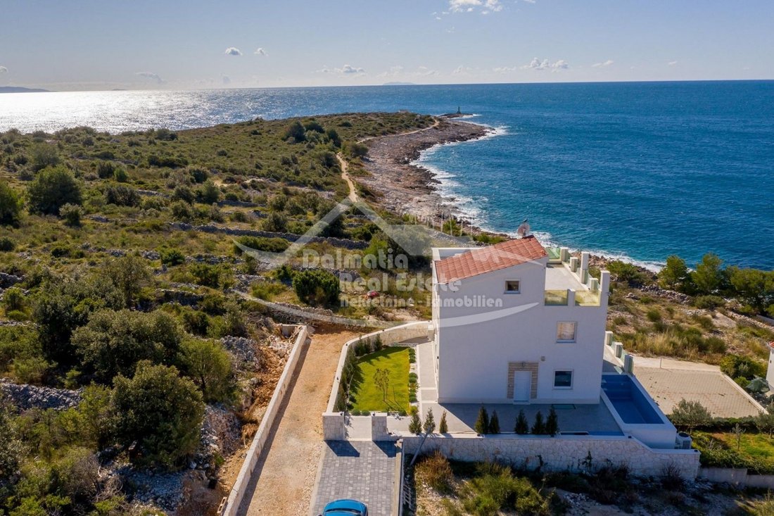 Villa in Rogoznica, Sibenik-Knin County, Croatia 1 - 13769454