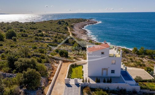 Villa in Rogoznica, Sibenik-Knin County, Croatia 1