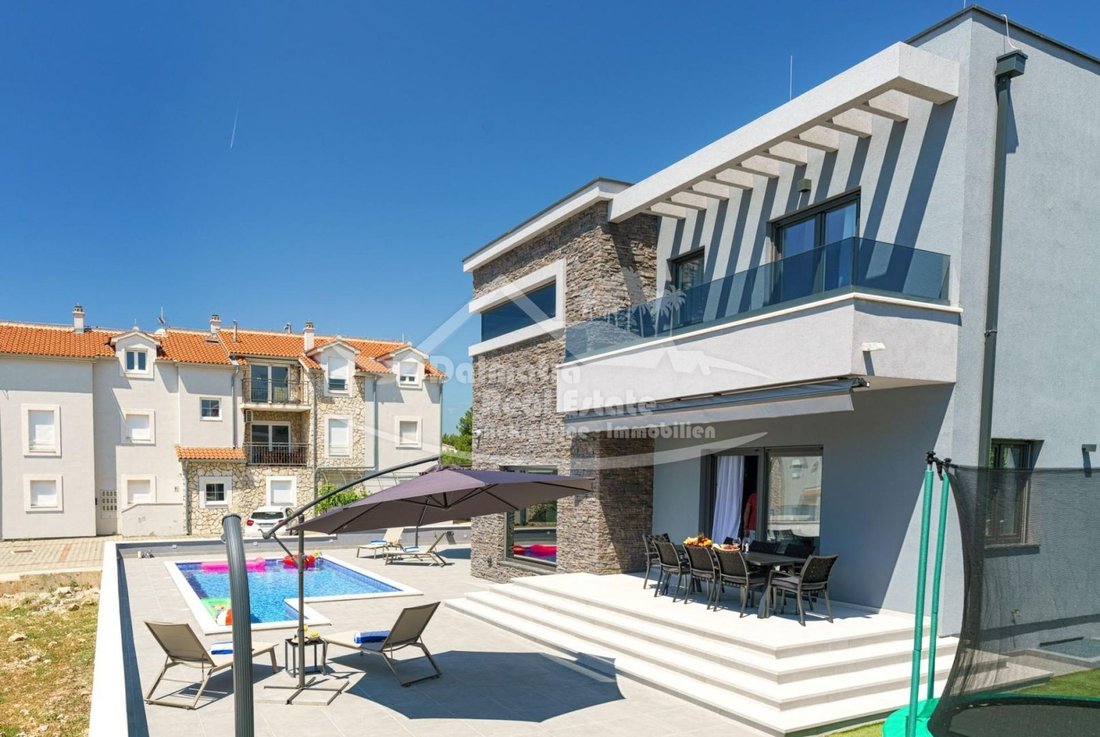 Villa in Vodice, Sibenik-Knin County, Croatia 1 - 13769718